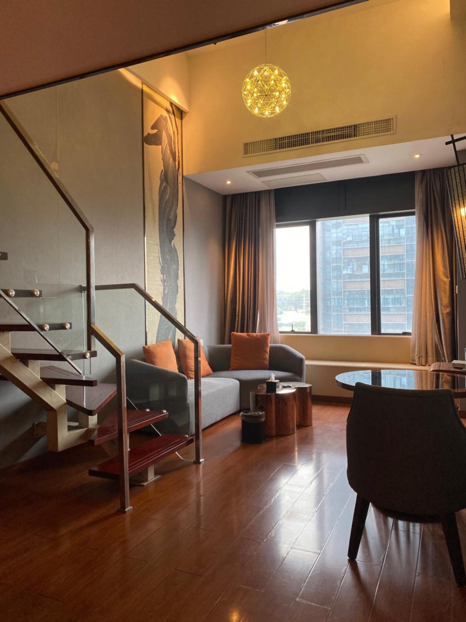 April Fair Duplex Apartment Guangzhou South Railway Station Ao Yuan Yue Shi Dai Branch Exterior foto
